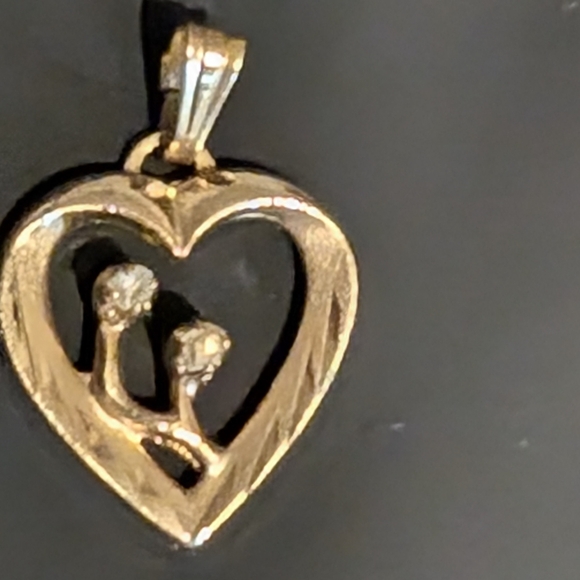 Vintage 12K Gold Filled Diamond Heart Pendant - Picture 5 of 10